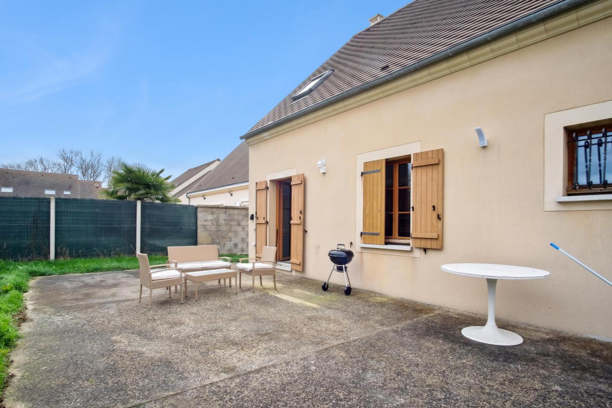 Chic Friendly And Spacious House *